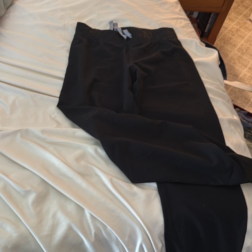 Figs Scrub Pants - Picture 5 of 7